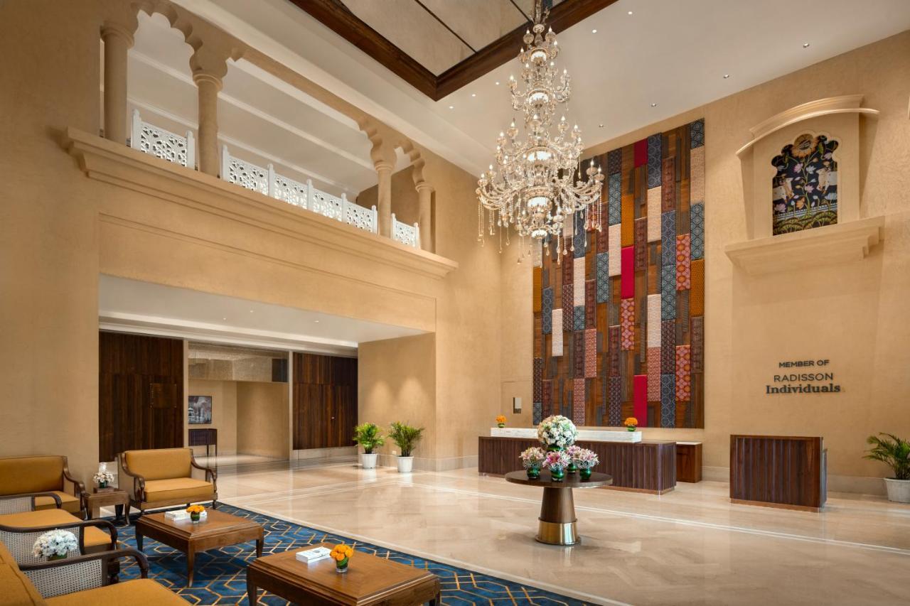 Uday Palace Navsari, A Member Of Radisson Individuals Eksteriør billede